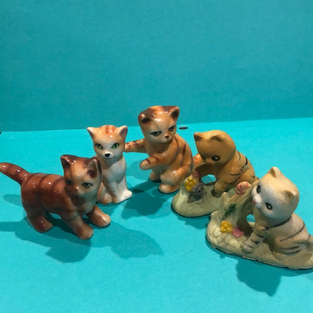 5 cute collectible mini kittys